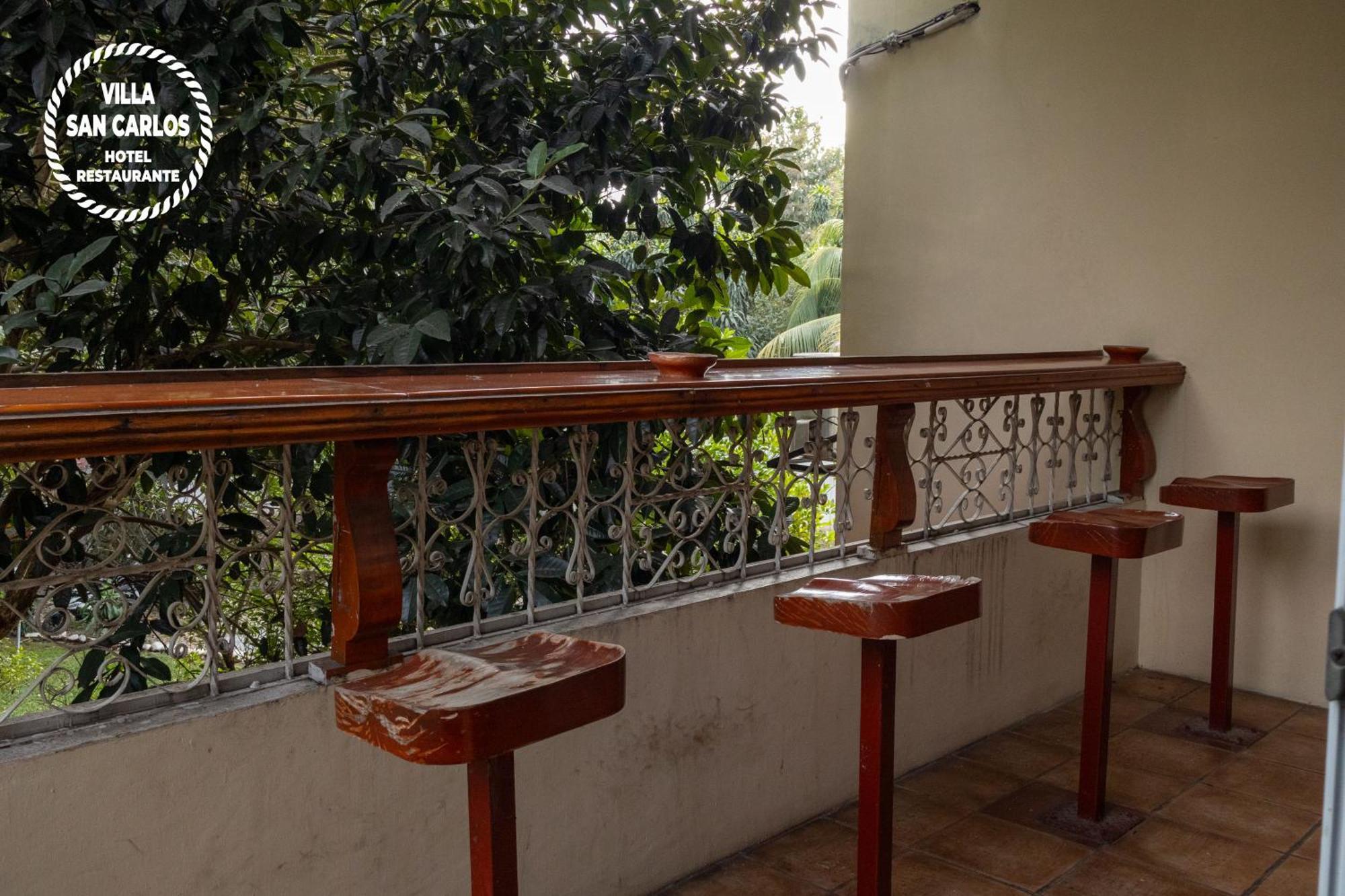 Villa San Carlos Retalhuleu Esterno foto